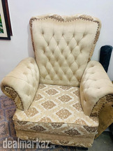 5 seater King size sofa set with cutions