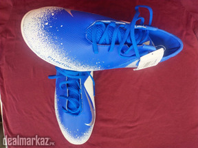 Original Nike shoes brand new on Half Price