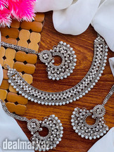 Manjoos Necklace Set
