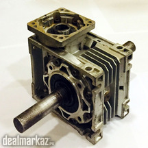 10:1 Ratio Worm Gearbox For 750w Servo Motor G511