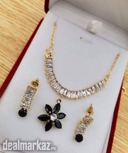 3 Pcs Alloy Gold Plated Zircone Stone Beautiful Necklace Set