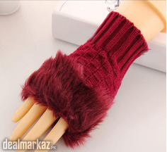 Women's Woolen Plain Fingerless Gloves