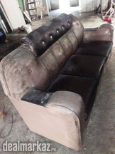 Sofa For Sale Poshish Hone Wala Hain