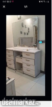 Modern White Bed Room Set