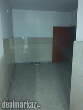 Sarah avenue phase 1 ground floor flat with two shops