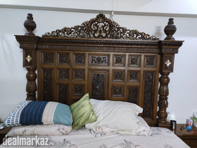 pure Chinioti Furniture 1 Bed ,2 sidetables , Dressing Table,Matress