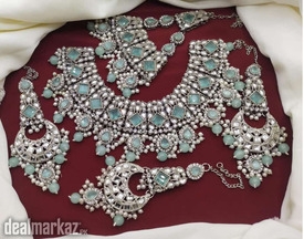 Beautiful Kundan Bridal Set