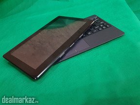 Asus Detachable Laptop New condition 2gb/64gb