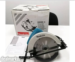 Heavy Duty Makita 5806B Circular Saw 7-1/4 Wood Cutter