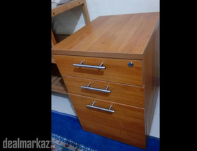 interwood 3 drawers chester for urgent sale 12000/-