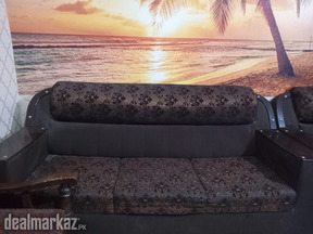 Sofa set black brown colour
