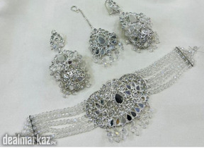 Zircon stones bridal choker set