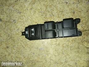 Toyota Porte Master Switch Power Window Button - Shah Nafees Traders