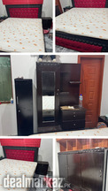 Double bed king sized cushioned bed set
