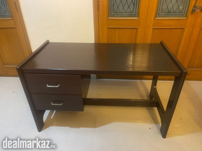 Office table purely wood A1 condition