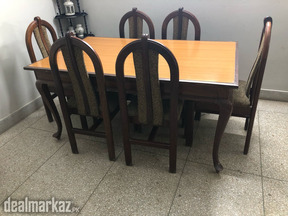 wooden dinning table with 6 chairs