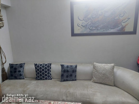 Used L shaped 8 seater sofa