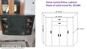 China hutch/China cabinet Made of solid wood