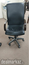 USED CHAIR FOR SALE 01NO.EXECUTIVE REVOLVING CHAIR+03NO VISITOR CHAIRS