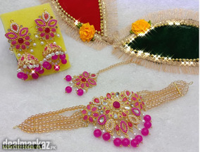 Choker set brand new will ne delivered