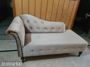 Dewan sofa like new