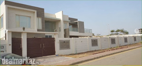 Gorgeous Luxury Corner Villa 2200 SQ Yd 5 Bedroom for Rent in BTK