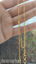 Golden Chain in Square Pattern