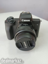 Canon M50 Mirrorless Digital Camera with 15-45mm Lens brand New look