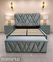 Azadi Offer on Bed
