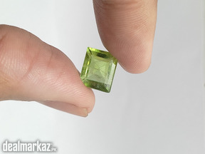 Natural Peridot Stone 5 carat