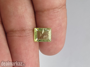 Natural Peridot Stone 2.50 Carat