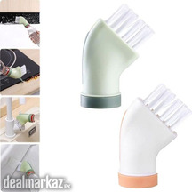 Multi-use Cleaning Brush Can Be Connected to Mineral Water Bottle
