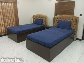 Single bed akhrot