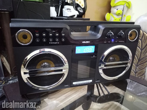 Boombox Radio Aux Iphone ipod Excellent working