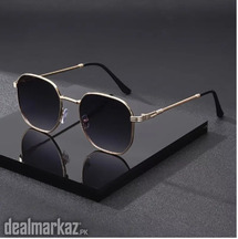 Men Retro Polygonal Fashion Glasses with Anti-reflective,causal black.
