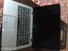 HP ELITEBOOK 820 500 +8 GB RAM