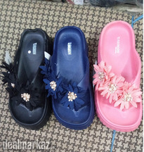 Soft and beautiful Slipper for Ladies