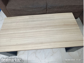 Second hand branded Centre table