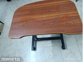 Second hand Laptop table