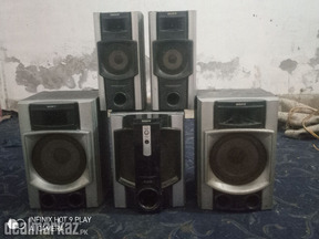 Hi-Fi SURROUND SPEAKERS SET
