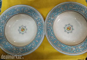 Vintage set of English decorative plates