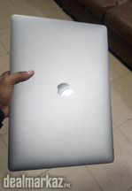 Apple Macbook Pro 2019-Intel Core i9-4GB Graphics Card
