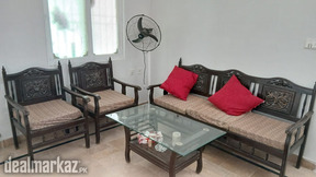 5 Seater Sofa Antique Design with Glass Table