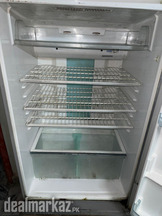 Urgent sale, toshiba Model : GR-RG70UT-PK (GU)
