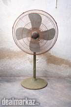 GFC pedestal fan