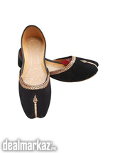 ✨ Black Velvet Women’s Khussa with Thread Work ✨ Elegant black velvet