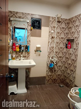 3 Bed + DD flat for sale block 13-A