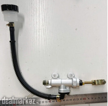 Universal Rear Brake Foot Master Cylinder with Brake Fluid Reservoir
