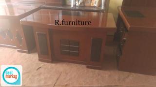 Office table top size : 2.5/4 foot